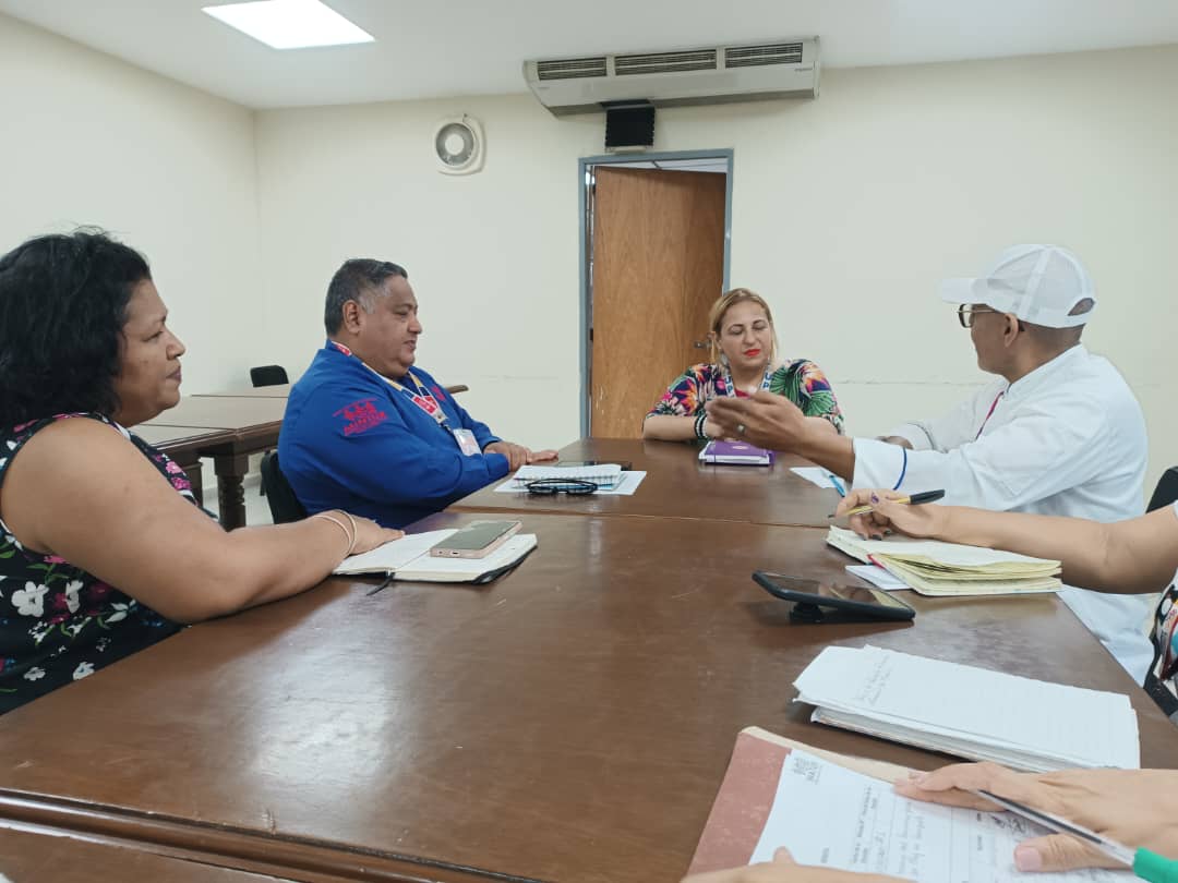 La Uptaeb e Inatur establecieron una alianza para certificar los saberes de chefs a nivel nacional.